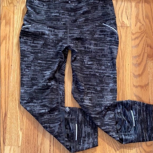 Athleta Pants - Athleta Gray Cropped Leggings Small